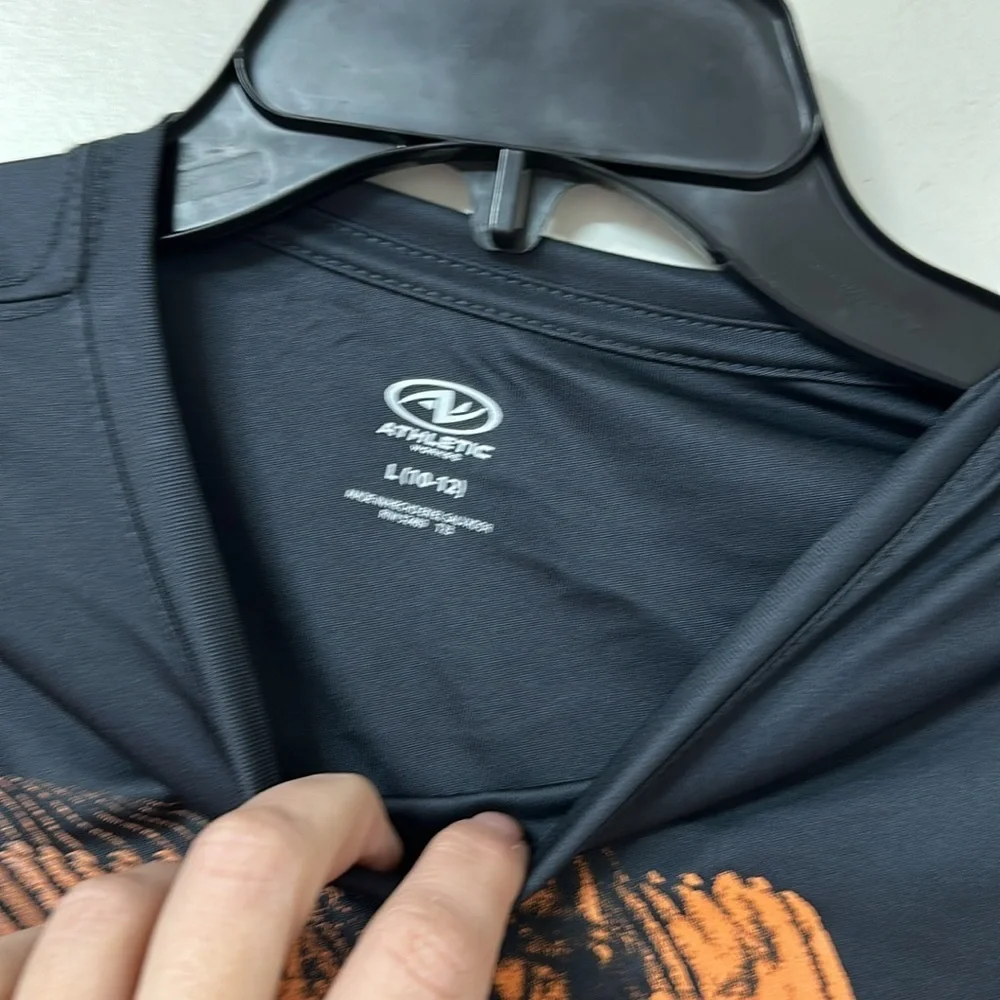 Athletic works long sleeve - Picture 2 of 2